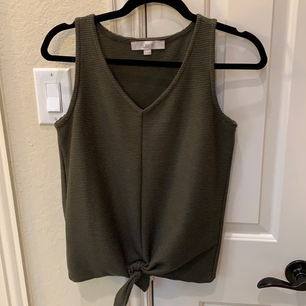 Loft sleeveless olive textured shirt (pictured well)